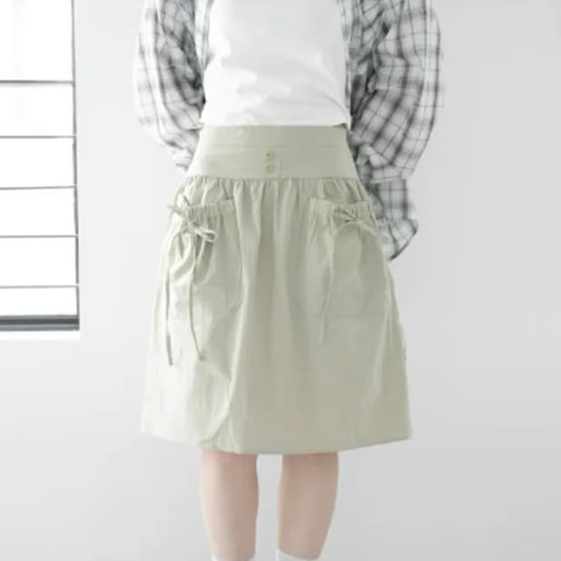 구해요) 오무수히 button ribbon midi skirt 카키