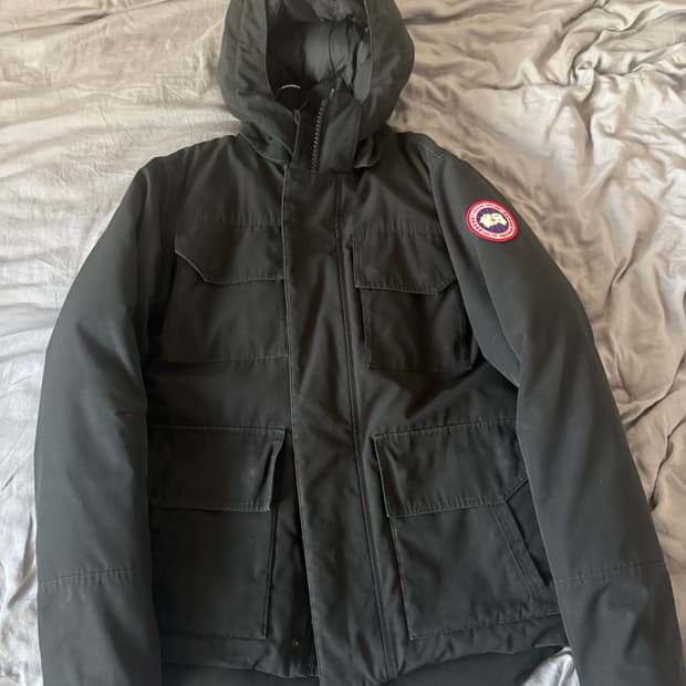 캐나다 구스 패딩