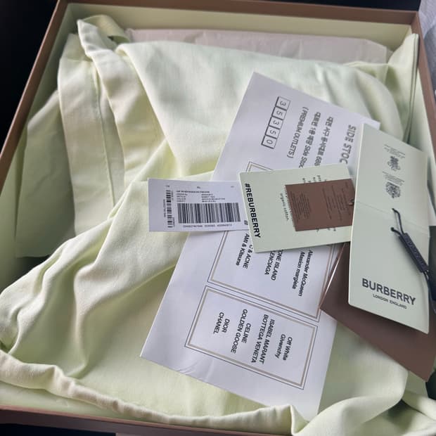 버버리 남성 체크 스니커즈 260