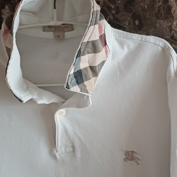 버버리 화이트 카라티
