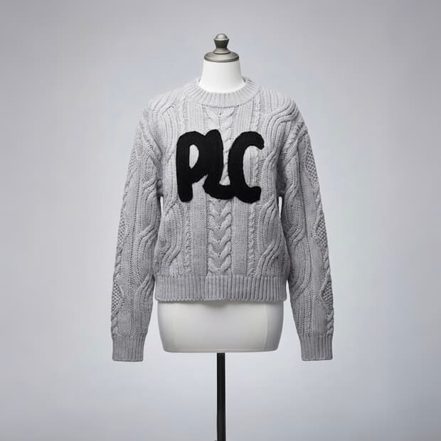 플레이스스튜디오 꽈배기 로고 라운드넥 스웨터 니트