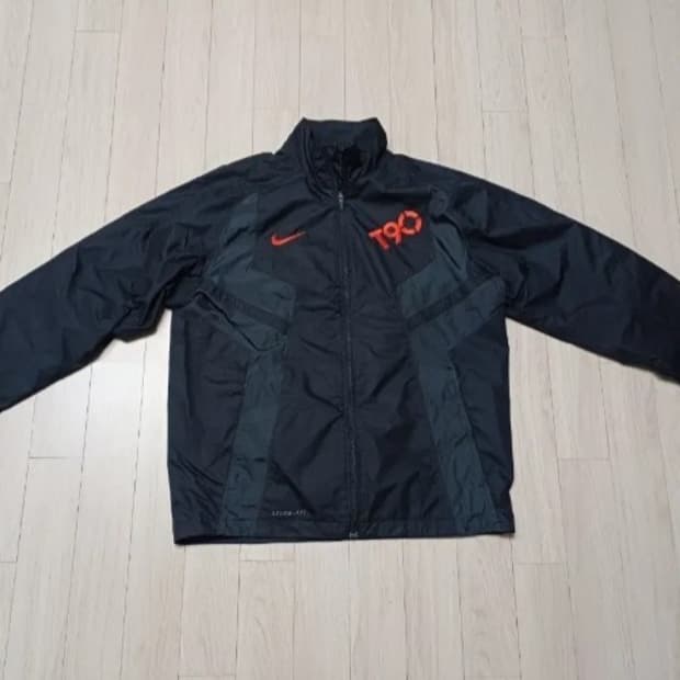 나이키 t90 바람막이 간절기 점퍼