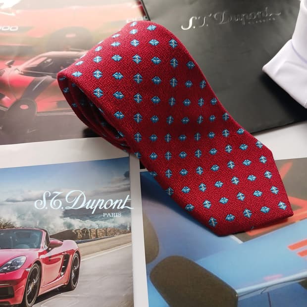 에스 티 듀퐁 실크 슬림 자수 넥타이 7.9cm A+등급 A18610
