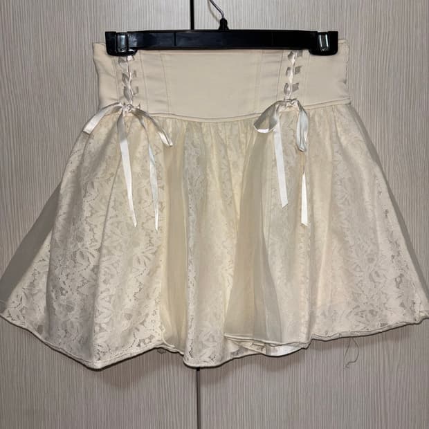 LIZ LISA 레이스 미니스커트 아이보리
