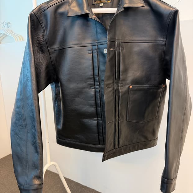 본쿠라 레더 자켓 1st 44 새제품 판매합니다.
