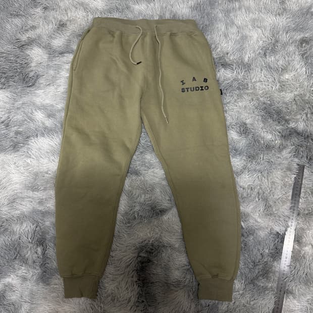 아이앱스튜디오 조거팬츠 M사이즈 올리브색