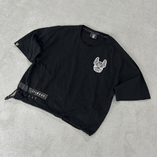 라이프워크 블랙 반팔 티셔츠 강아지프린팅 free