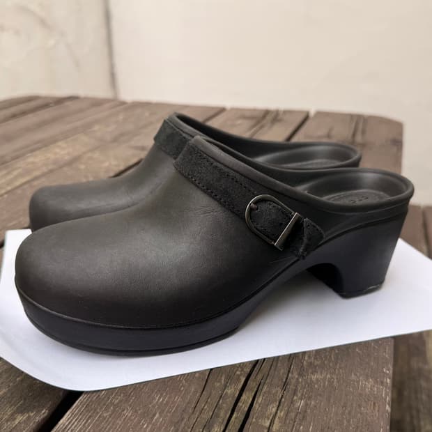 크록스 사라 클로그 230