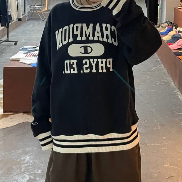 챔피온 리버스위브 PHYS.ED 맨투맨 H2561