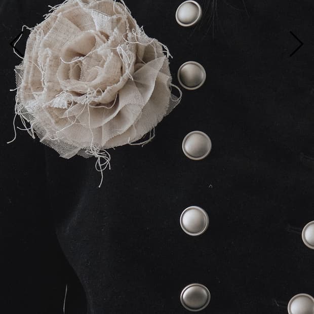 데어드 브로치 구해요