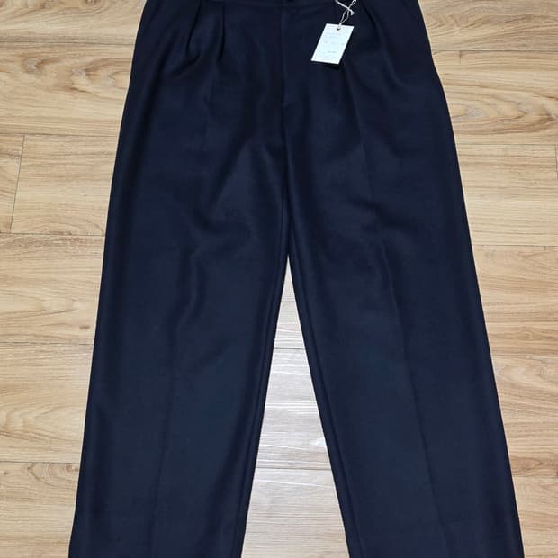 5size택포35만)24fw울테리어 슈퍼파인 멜튼 턱 트라우저