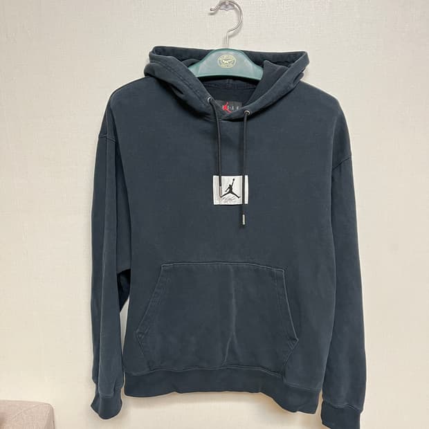 (2XL 작게나옴) 조던 센터로고 플라이트 챠콜색상 후드 티셔츠