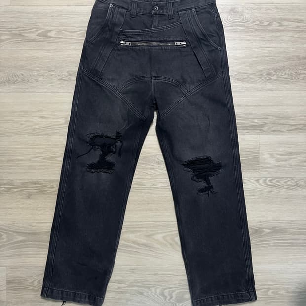 아이시토 쉴드진 블랙 M