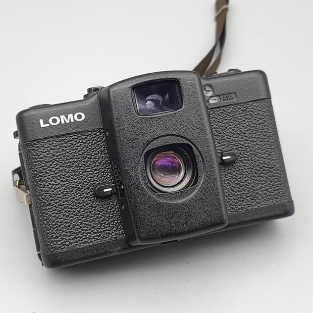 (특A급) 빈티지 필름카메라 로모 LC-A 전용가방 삼각대 포함 풀셋트