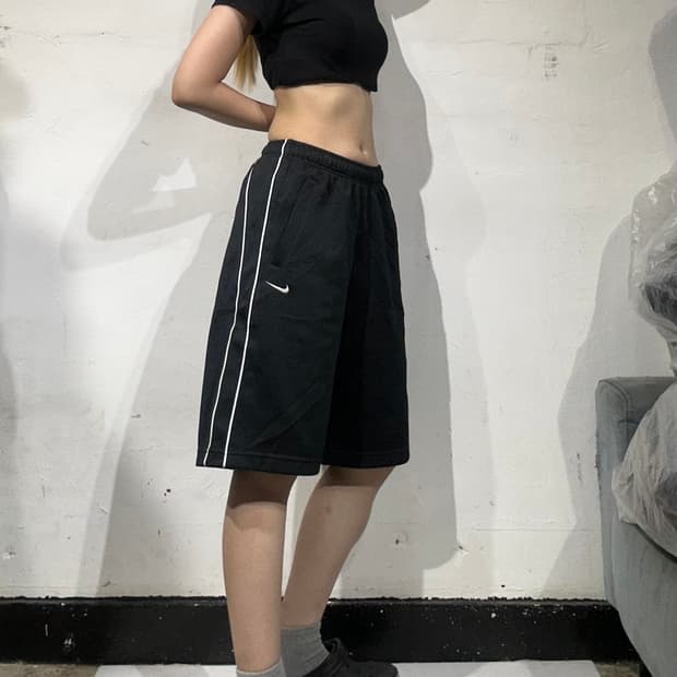 00s 나이키 블랙 올드스쿨 사이드 라인 버뮤다 팬츠 반바지 S