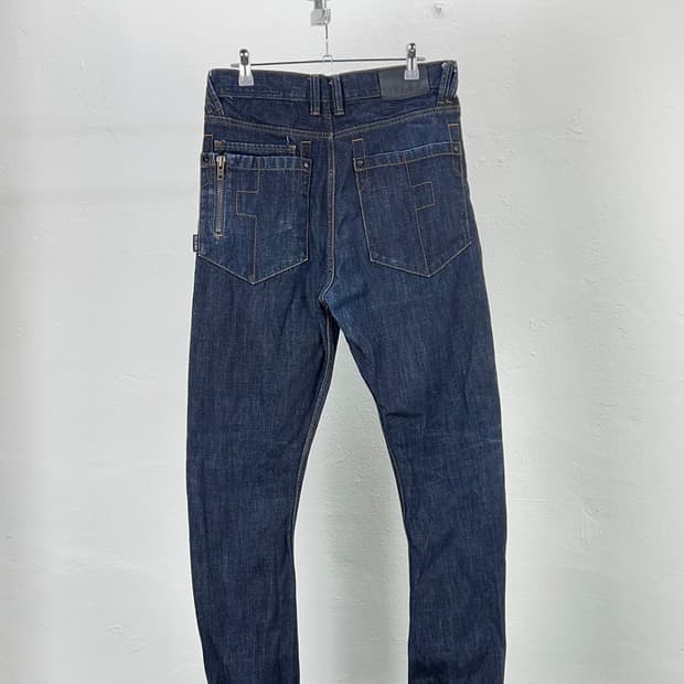 릴리전 브릿 레귤러 버튼 플라이 인디고 데님 팬츠