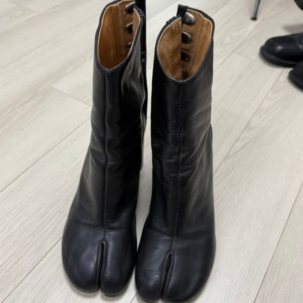 마르지엘라 타비 앵클부츠 블랙 38