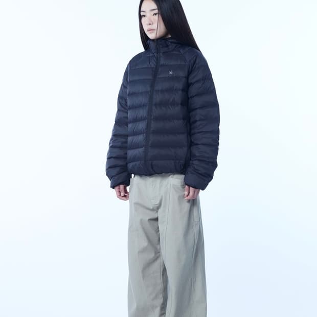 더콜디스트모먼트 라이트 푸퍼 자켓 L