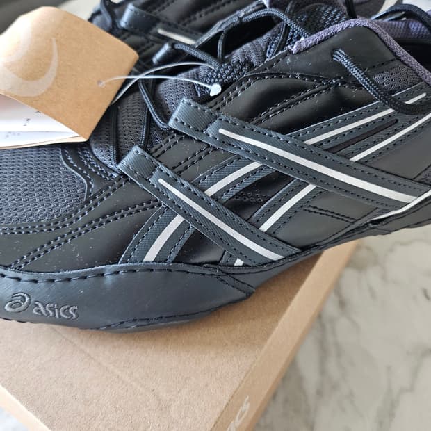 아식스 하이퍼싱크 블랙 265 새상품 1203A879