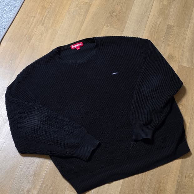 [L] 슈프림 스몰 박스 립드 스웨터 23FW