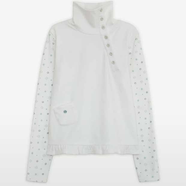 허그유어스킨 플라워 버튼 폴라 탑