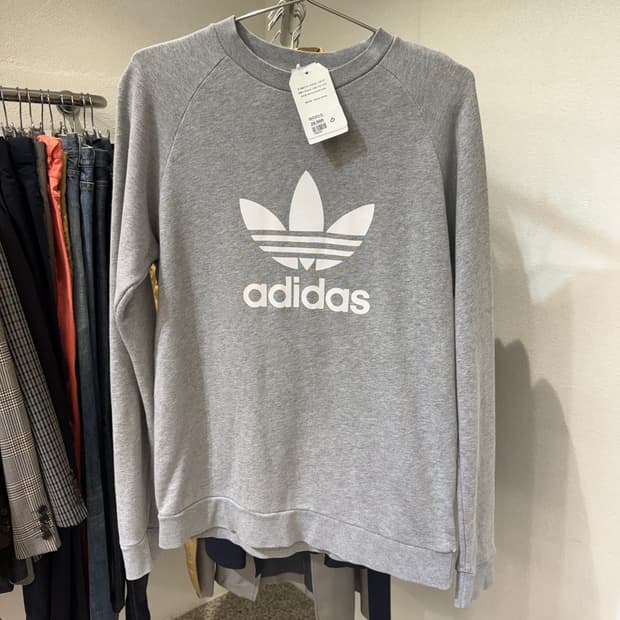 아디다스트레포일 맨투맨