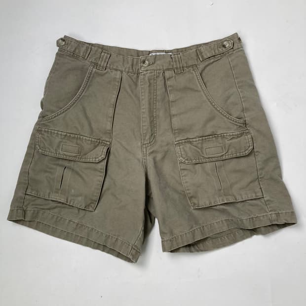 00s Columbia Cargo Shorts (golden khaki)
