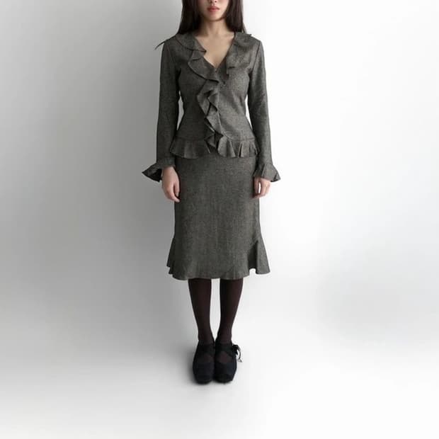 이알로이지 프릴 셋업