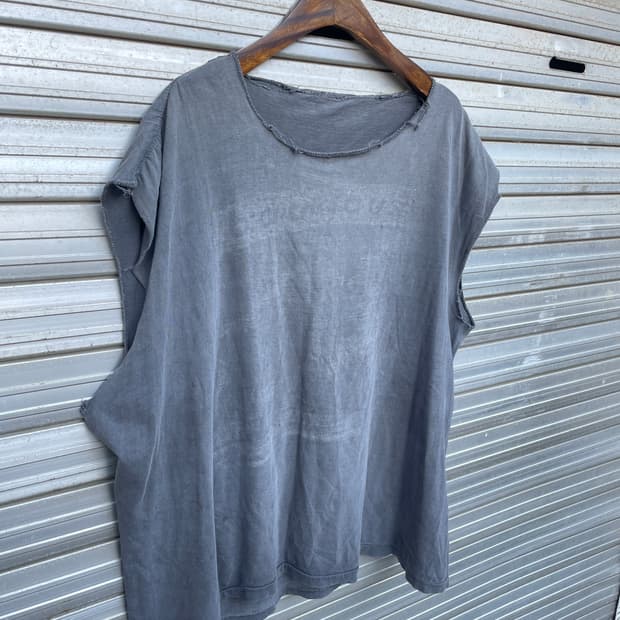 Rare!)90s Bauhaus paper-thin tee not ERD