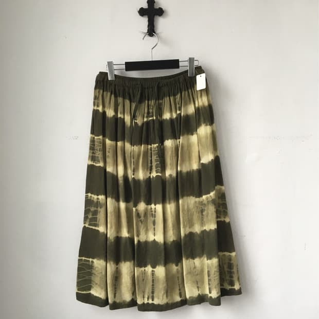 Dyed pattern skirt