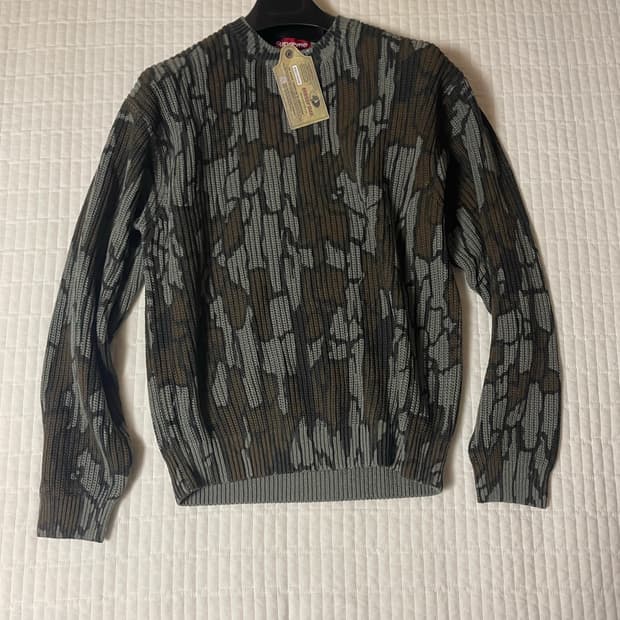 25ss Supreme Old English Printed Sweater