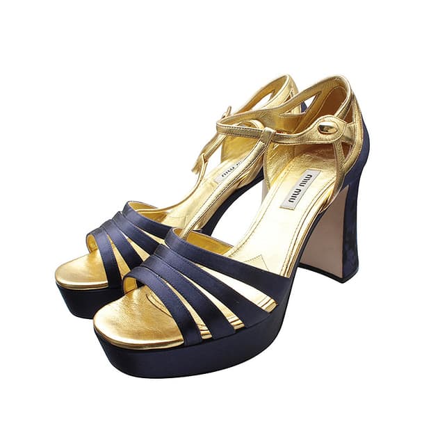 미우미우 네이비블루 새틴 T스트랩 샌들 38