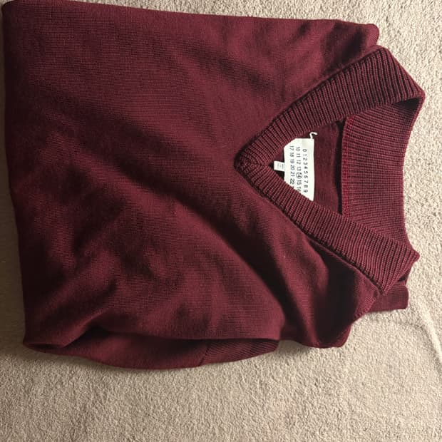 마르지엘라 니트