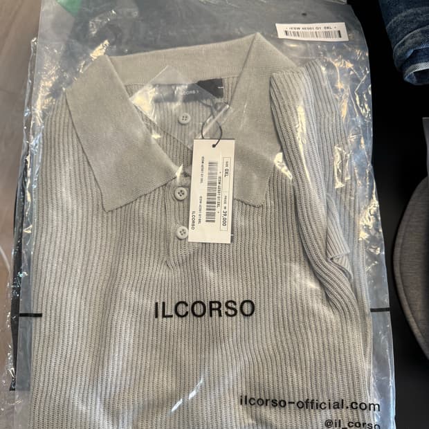 일꼬르소 에센셜 카라 반팔 니트