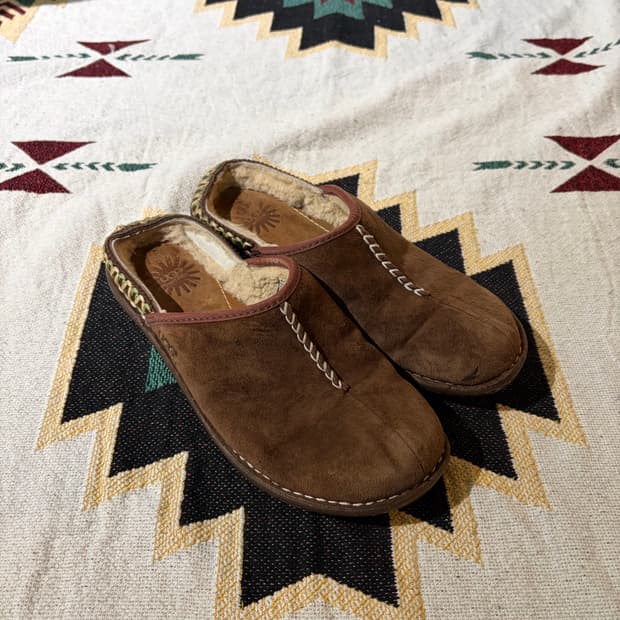 Vtg UGG Kohala mule