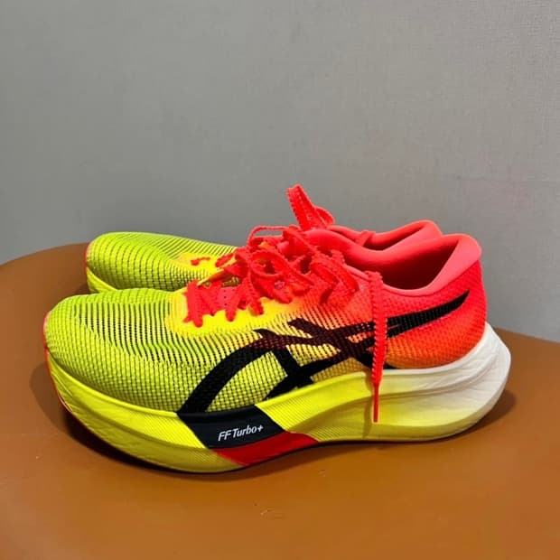 아식스 메타스피드 스카이 파리 245