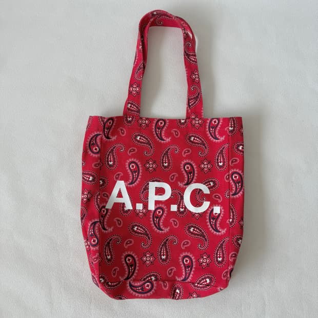 아페쎄(A.P.C) 페이즐리 에코백