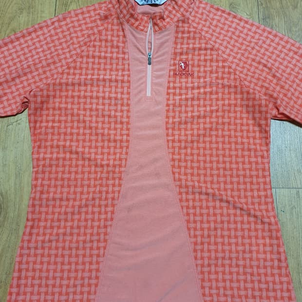 1131 블랙야크 아웃도어 반집업 100 사이즈입니다