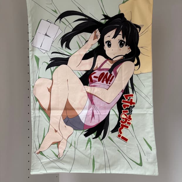 케이온 아키야마 미오 베개 쿠션 커버 미소녀 패브릭 포스터 태피스트리
