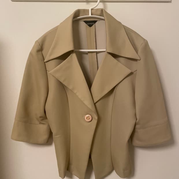 베이지 자켓 
