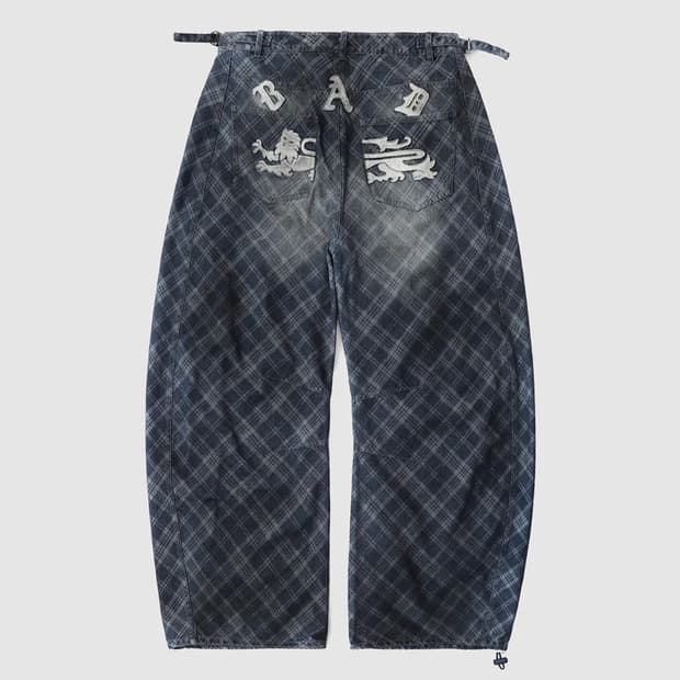  배드블러드 라이온 패치 워시드 배럴 팬츠  xs 새상품