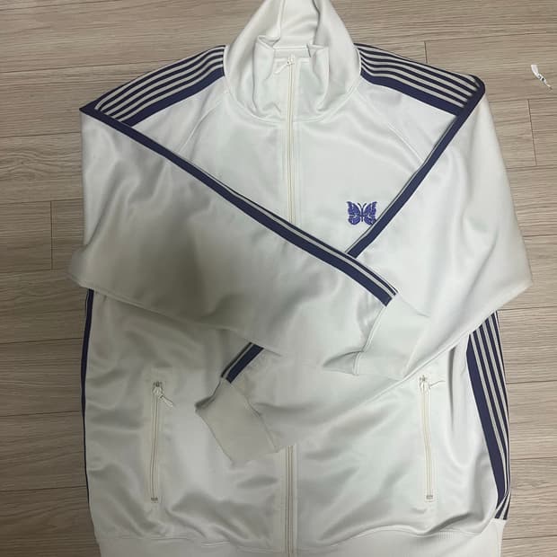 니들스 트랙자켓 xl 화이트 퍼플