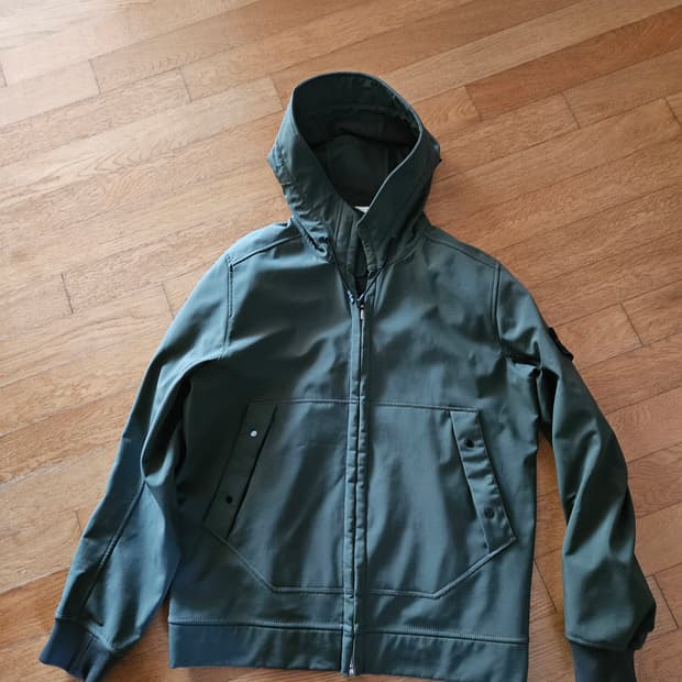 스톤아일랜드 소프트쉘