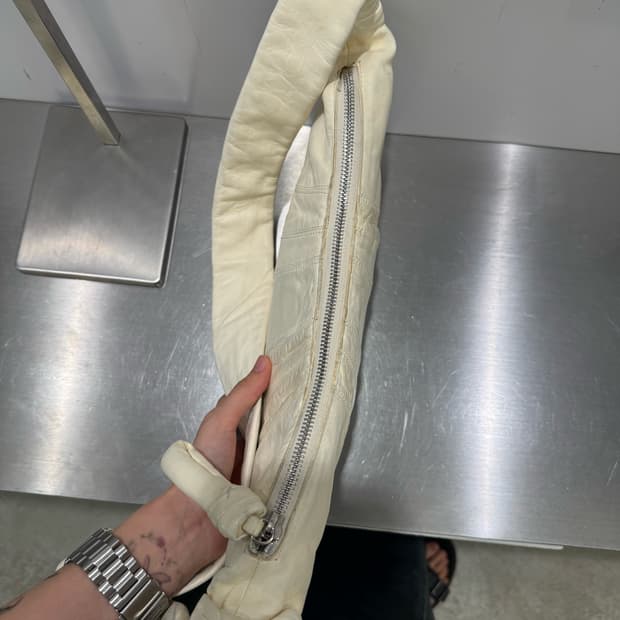 르메르 크로아상백 아이보리 스몰