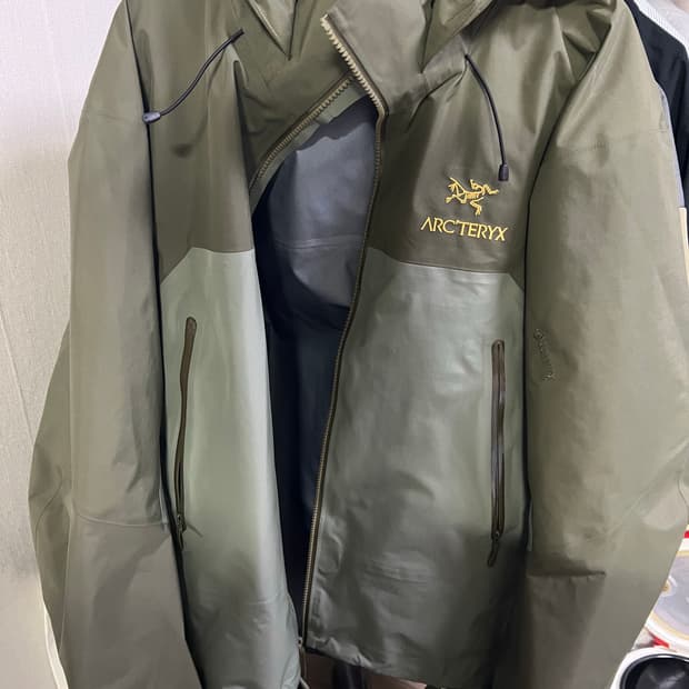 2024 SS 아크테릭스 베타 AR 사이즈 M