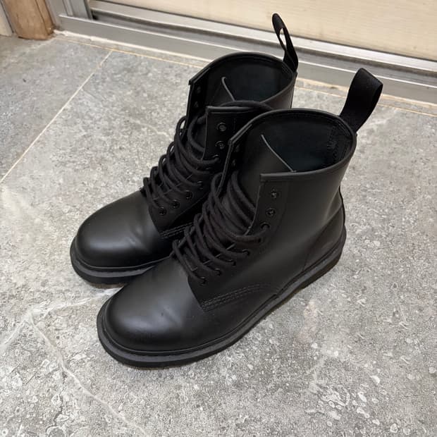 닥터마틴 1460 모노 스무스 270 박스o