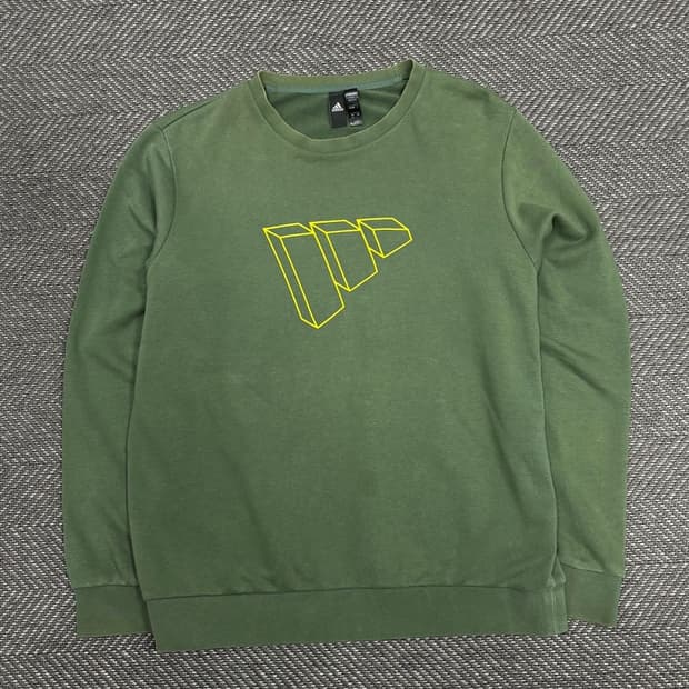 아디다스 프린팅 맨투맨 v0277