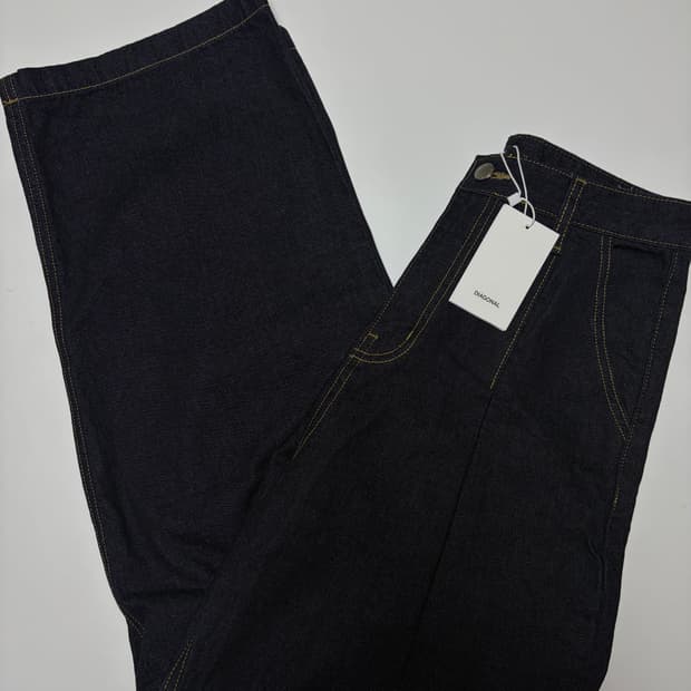 다이애그널 와이드핏 청바지 사이즈 28-29 여성 M 새제품 