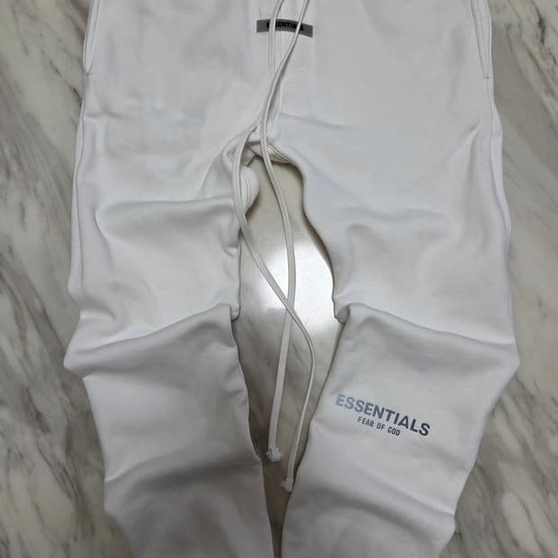 피오갓에센셜 스웻 팬츠