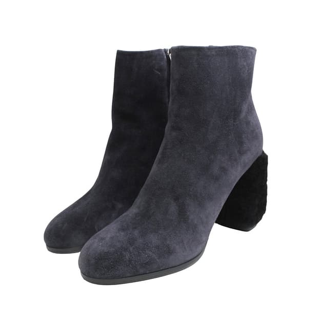 미우미우 차콜그레이 스웨이드 양털트림 앵클부츠 37